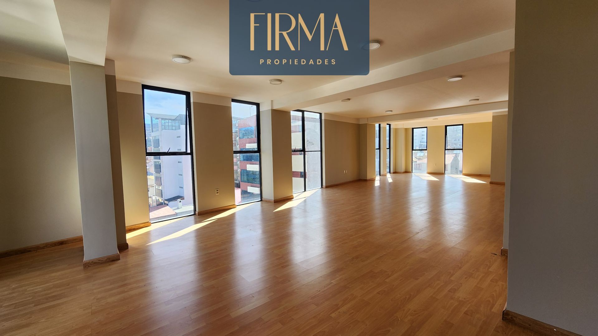 Oficina en AlquilerSAN MIGUEL 1 dormitorios 1 baños  Foto 3