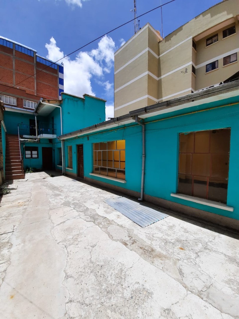 Casa en VentaPlaza José Ballivián, esquina Iturralde, Viacha Foto 4