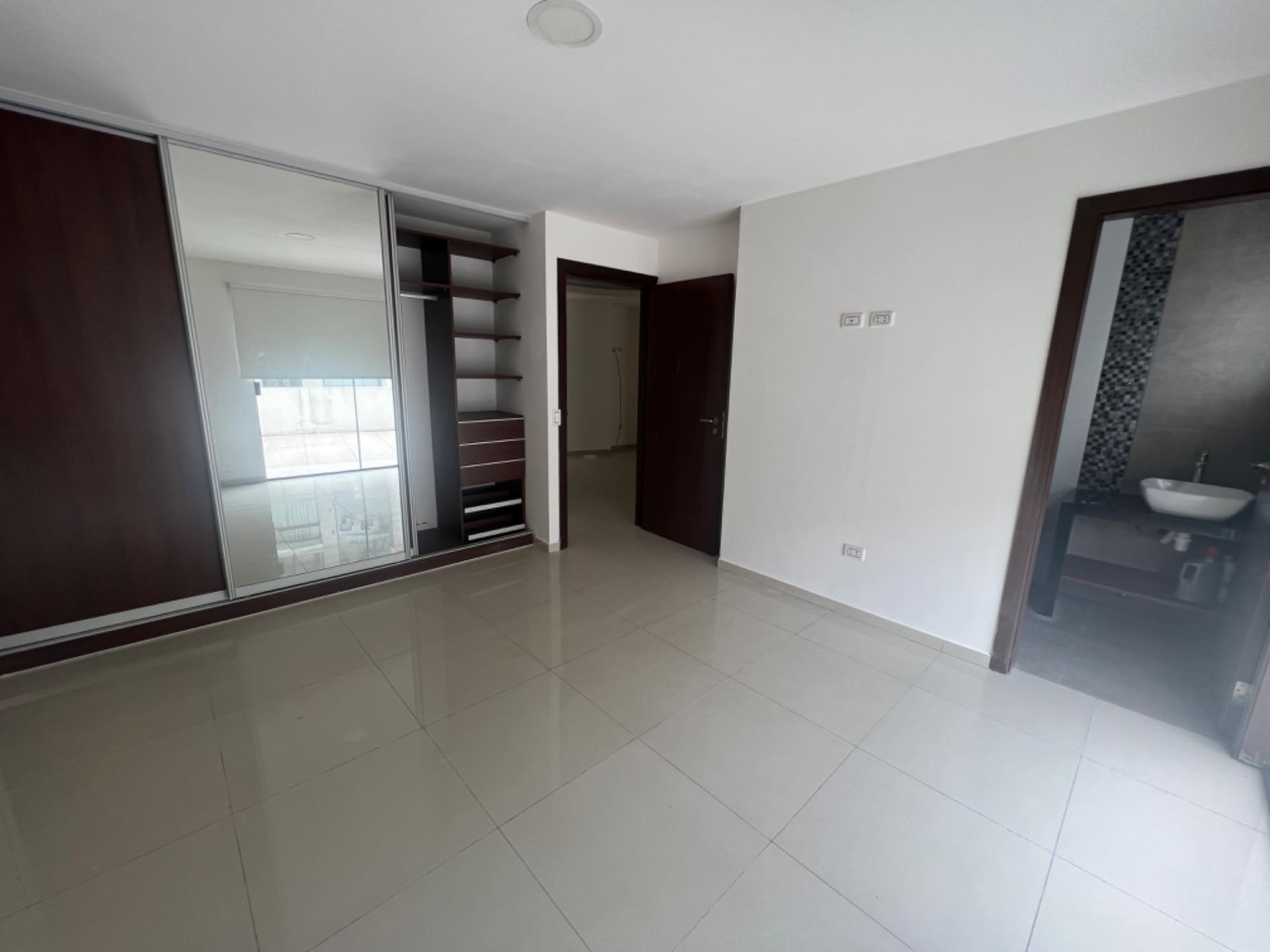 Departamento en Centro en Santa Cruz de la Sierra 3 dormitorios 3 baños 2 parqueos Foto 20