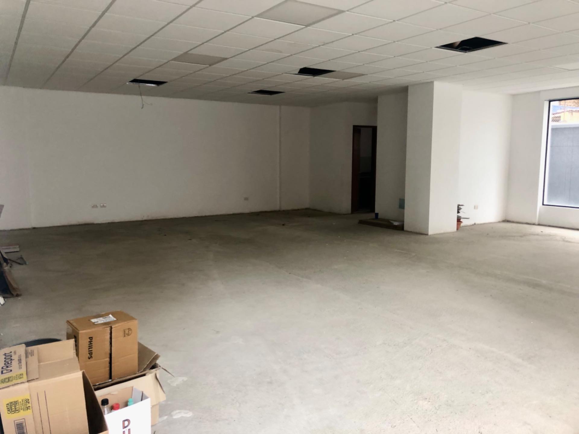 En Alquiler a $us 1,800 Foto 1