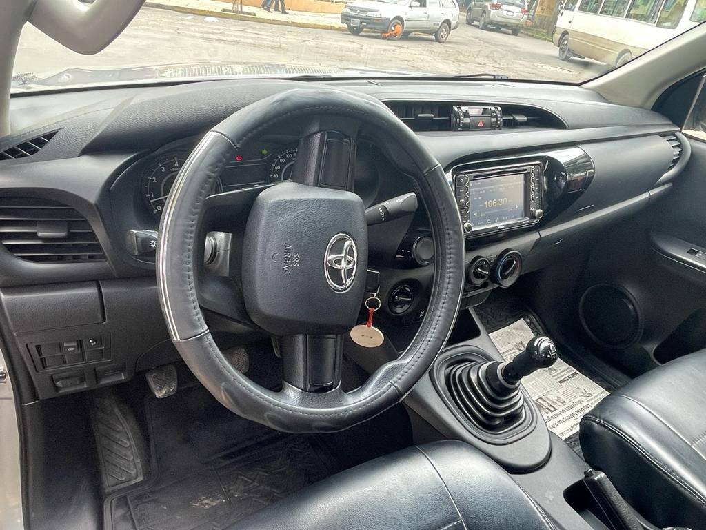 Terreno en Venta$us.32.800.-  CAMIONETA TOYOTA HILUX SACADA DE TOYOSA COCHABAMBA    Foto 2