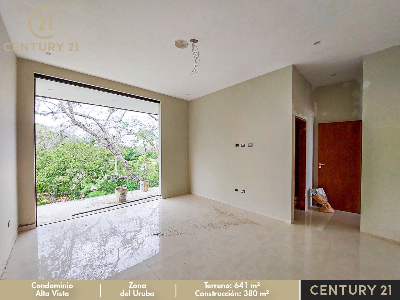 Casa en Urubó en Santa Cruz de la Sierra 5 dormitorios 4 baños 2 parqueos Foto 8