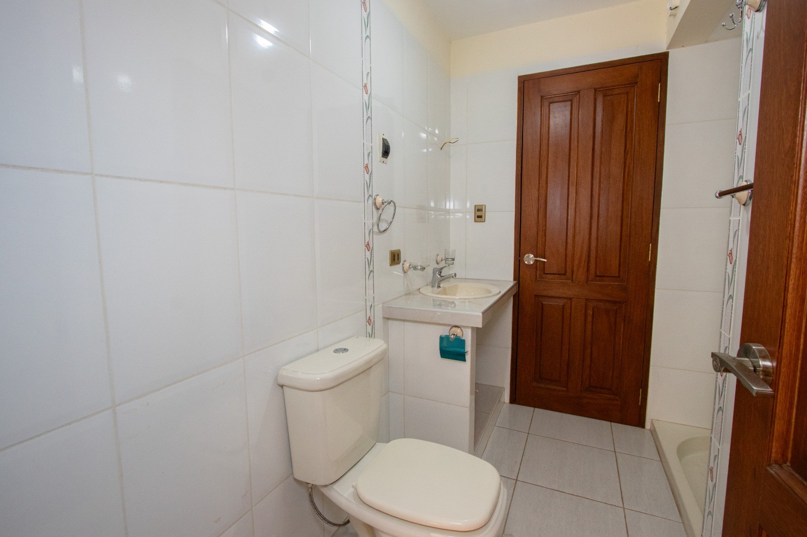 Casa en VentaAv. República - Y Av. 6 de agosto Sur 3 dormitorios 2 baños 2 parqueos Foto 18