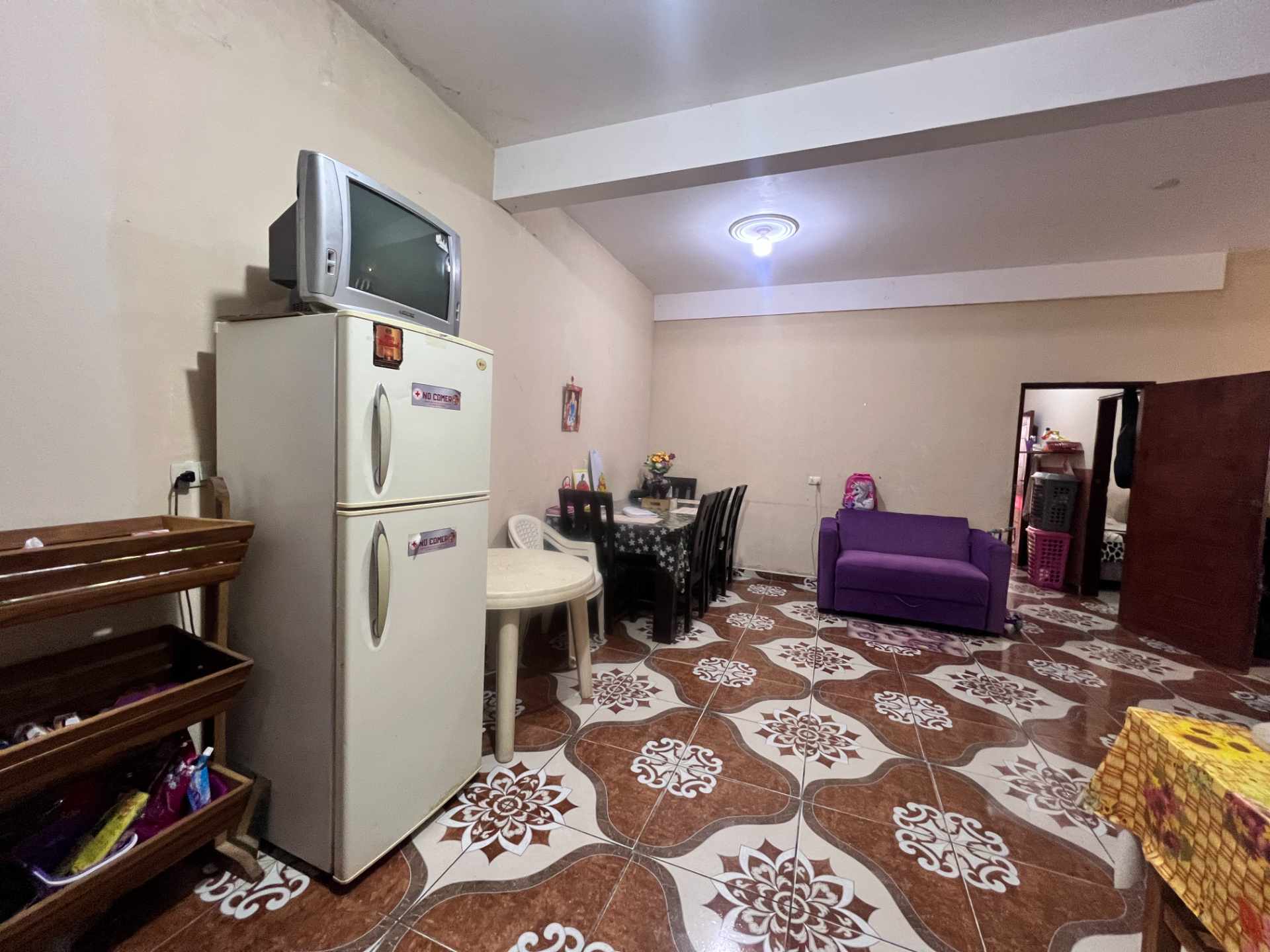 Casa en Entre 7mo y 8vo anillo Norte en Santa Cruz de la Sierra 8 dormitorios 3 baños 2 parqueos Foto 9