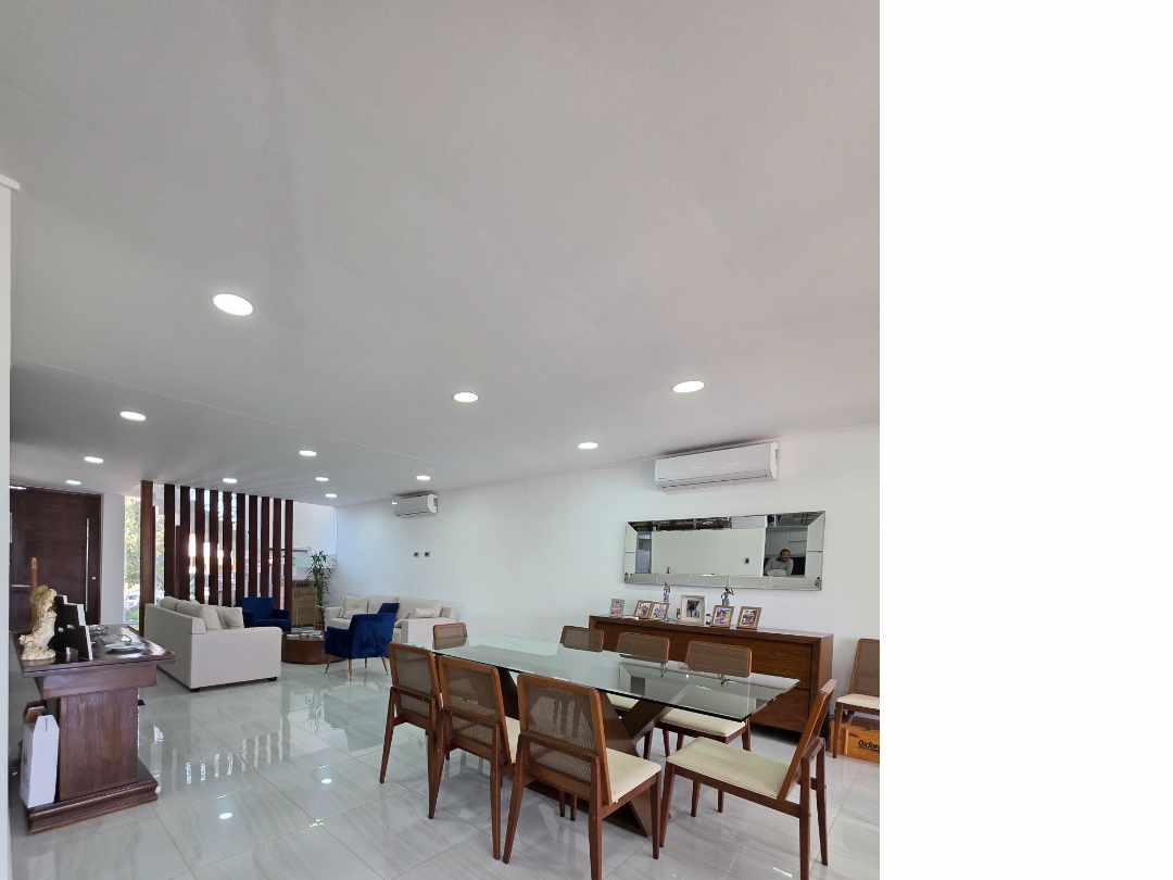 Casa Zona Norte
Condominio La Pradera
Casa de Lujo c/5 Suites Foto 22