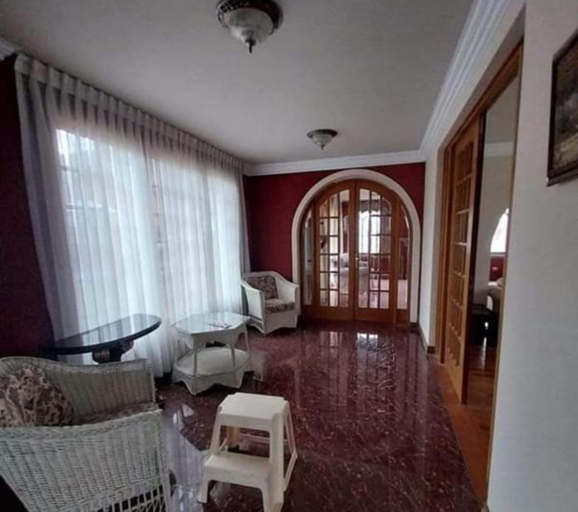 En Alquiler a $us 1,800 Foto 7