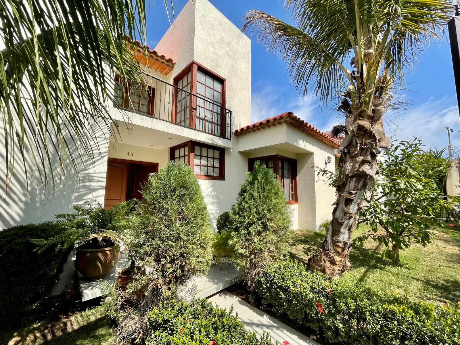 En Alquiler a $us 2,700 Foto 25