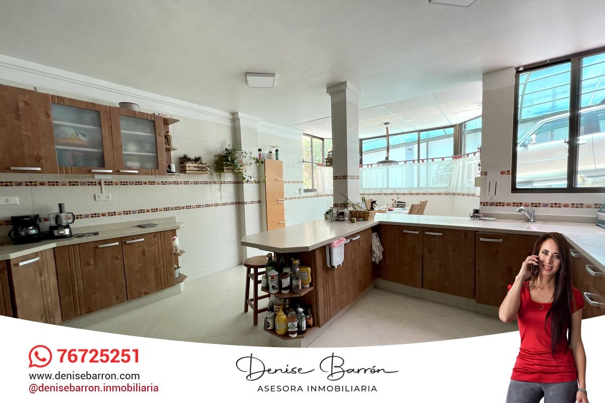 Casa en VentaACHUAMANI JARDINES DEL SUR 4 dormitorios 5 baños 4 parqueos Foto 10