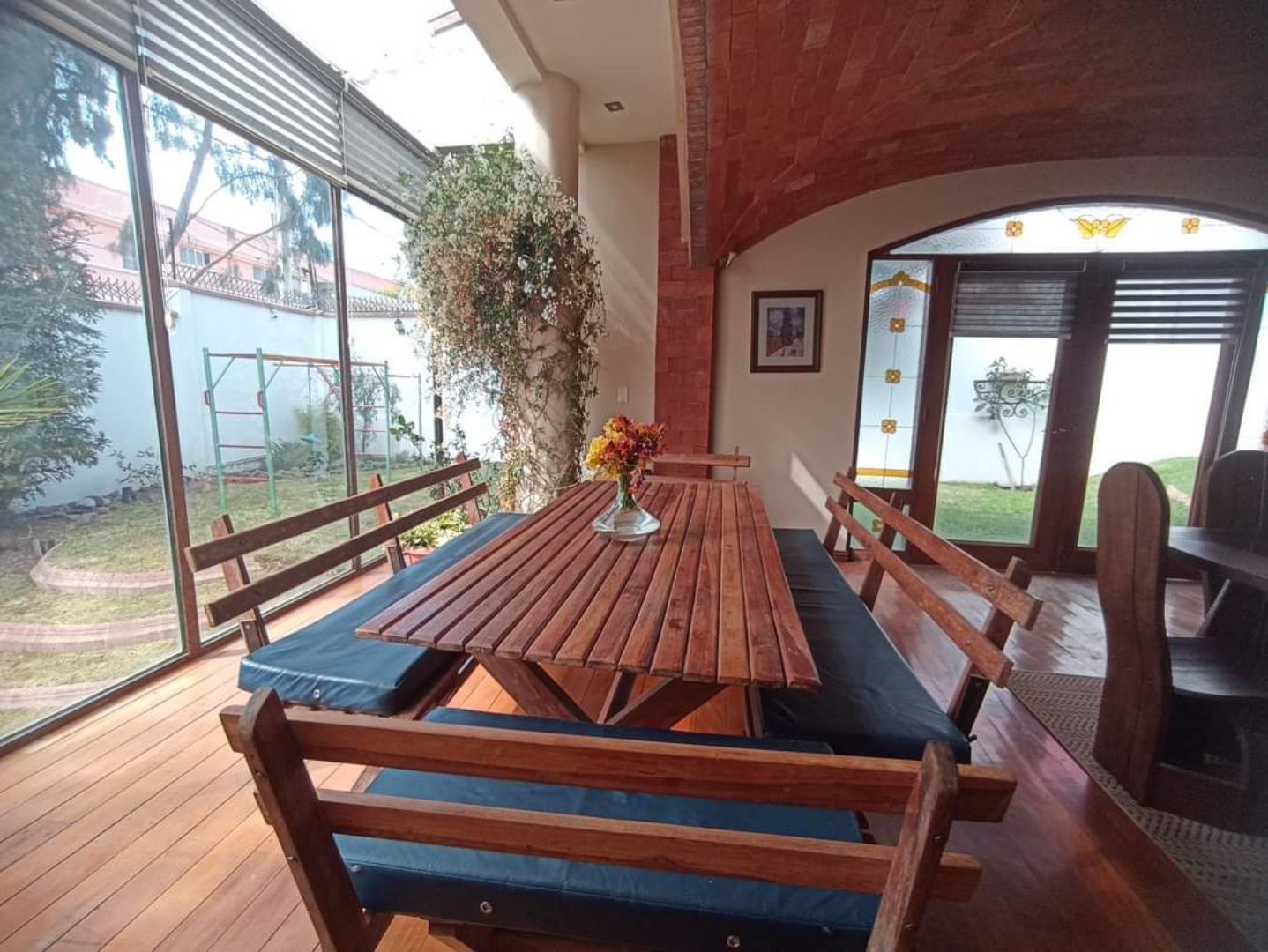 Casa en Irpavi en La Paz 4 dormitorios 5 baños 3 parqueos Foto 21