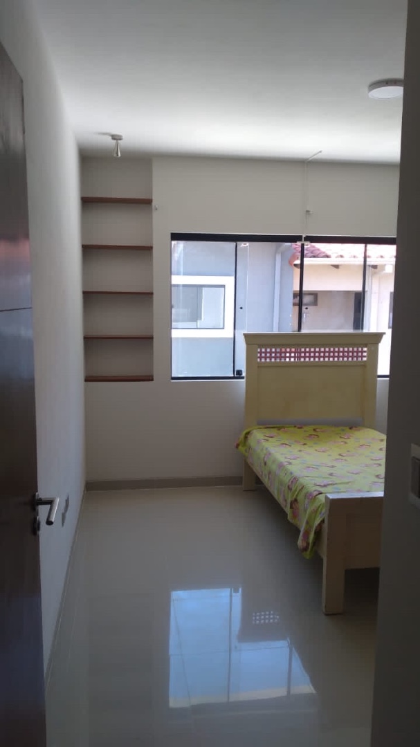 Casa en AnticréticoRADIAL 17 Y MEDIO 5TO ANILLO Foto 11