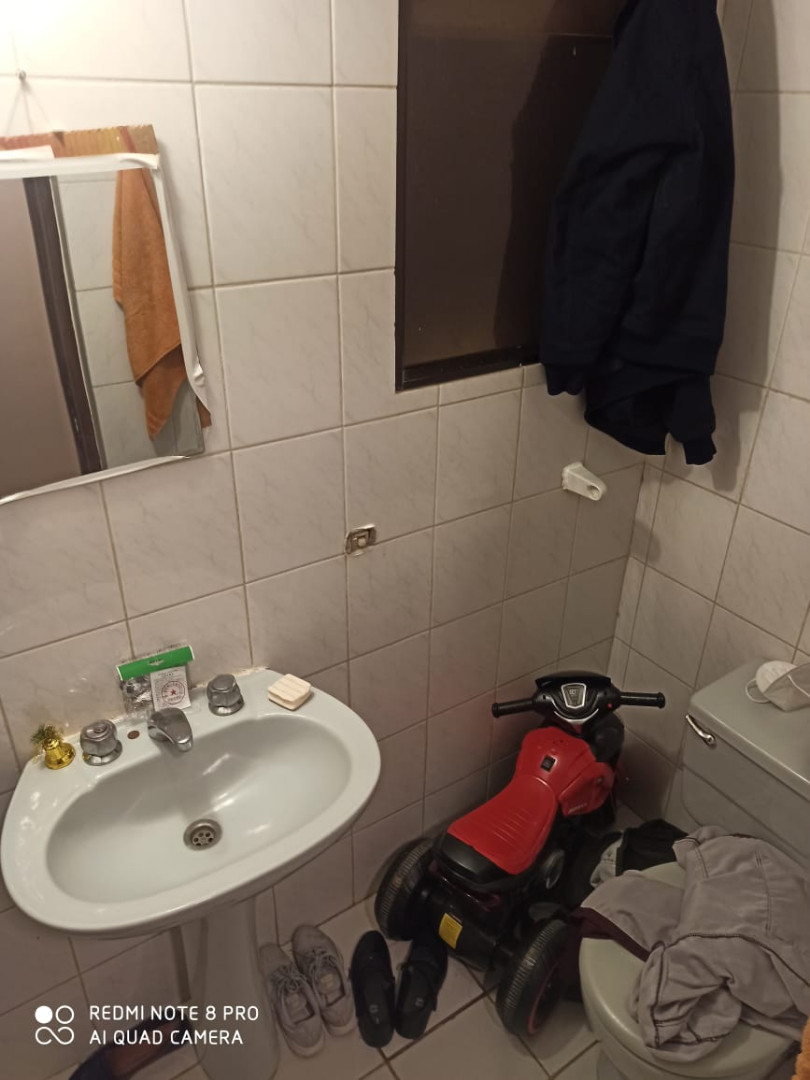 Departamento en VentaCalle Altamirano entre calles 3 y 4 zona Irpavi Foto 8