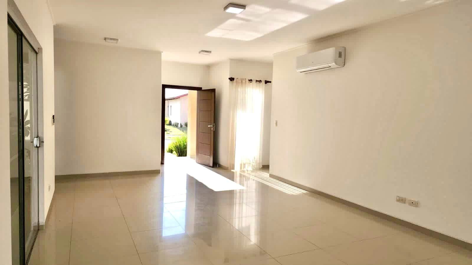 Casa A SOLO 5 MIN DEL PUENTE DEL URUBO Foto 1