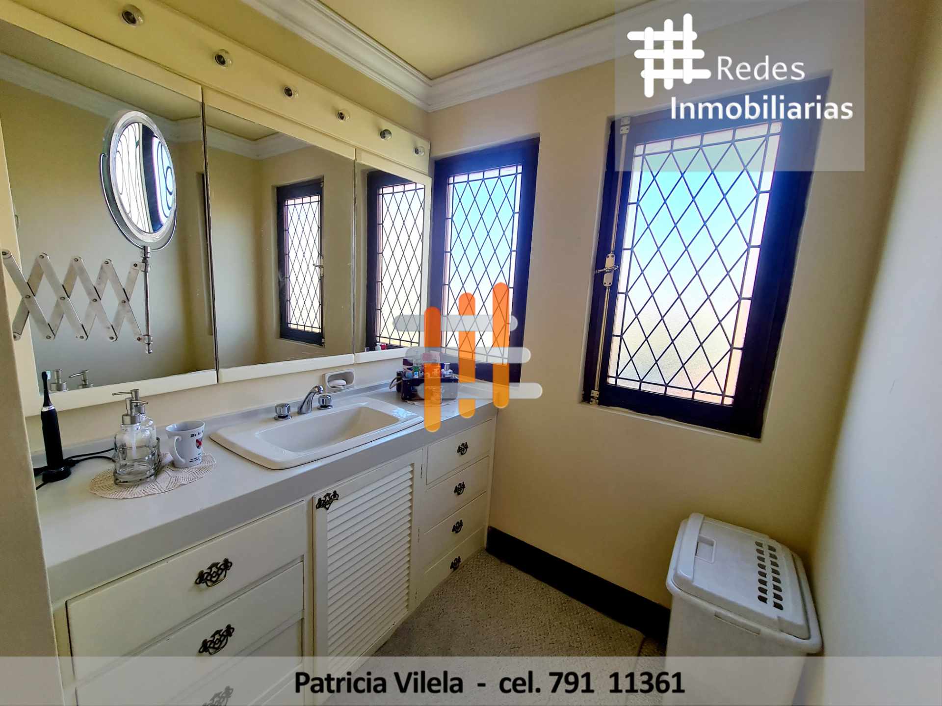Casa en Achumani en La Paz 4 dormitorios 5 baños 4 parqueos Foto 20