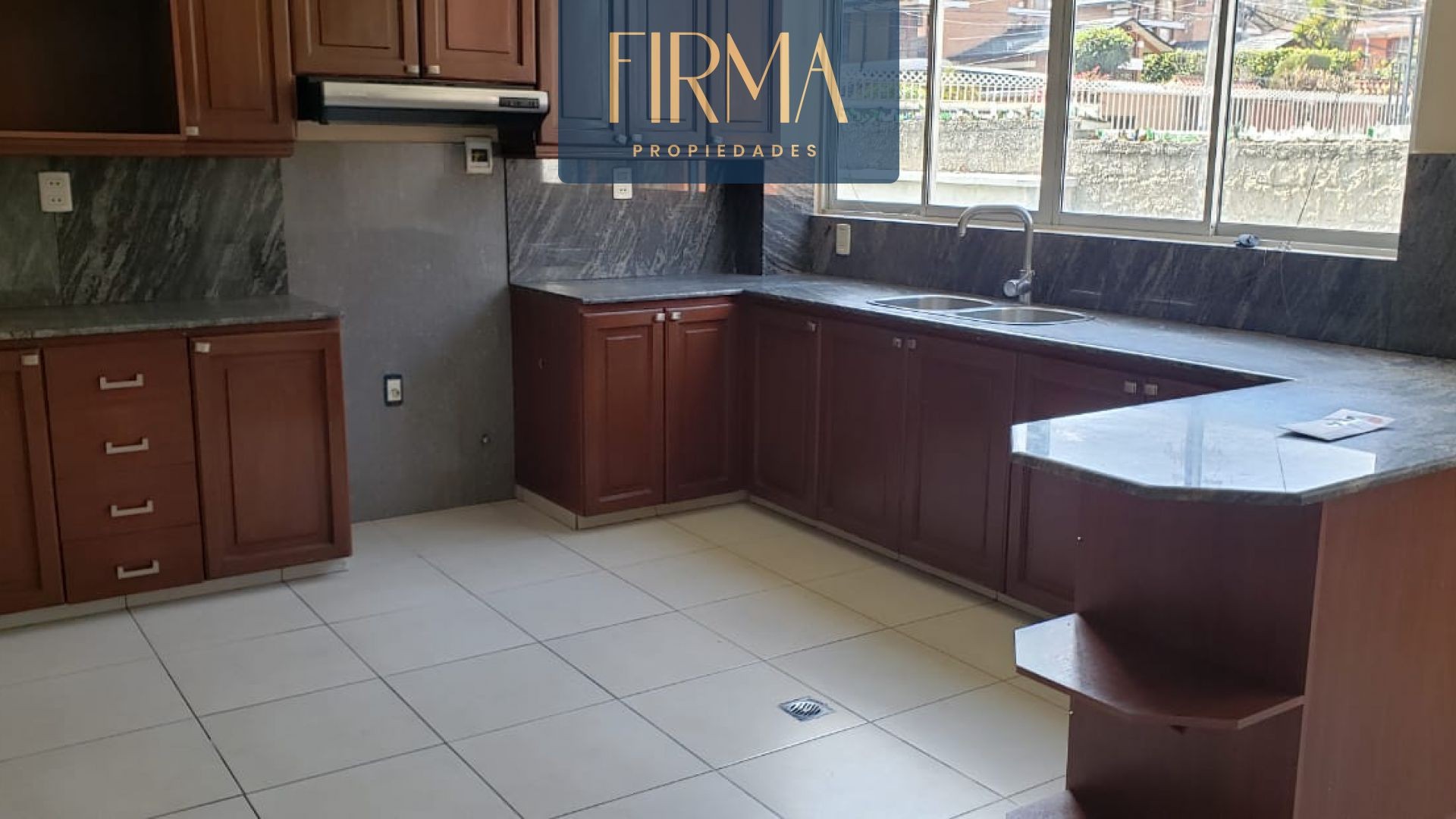 Departamento en Achumani en La Paz 3 dormitorios 3 baños 1 parqueos Foto 10