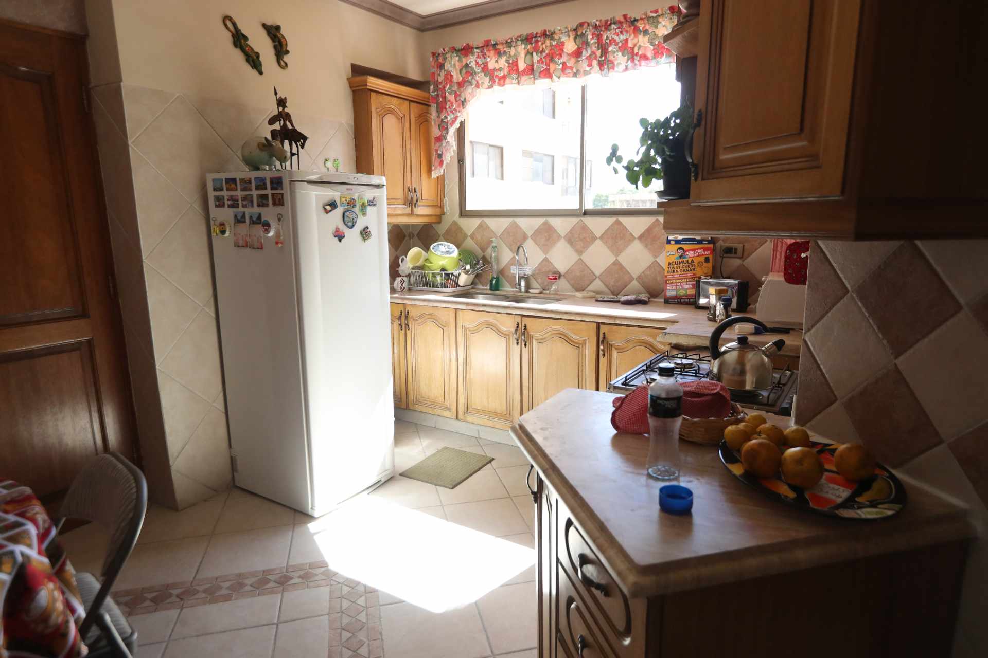 Departamento en VentaEdificio Torres del Sol, Av. Ballivian 838 entre Oruro y Ramón Rivero 2 dormitorios 3 baños 1 parqueos Foto 10