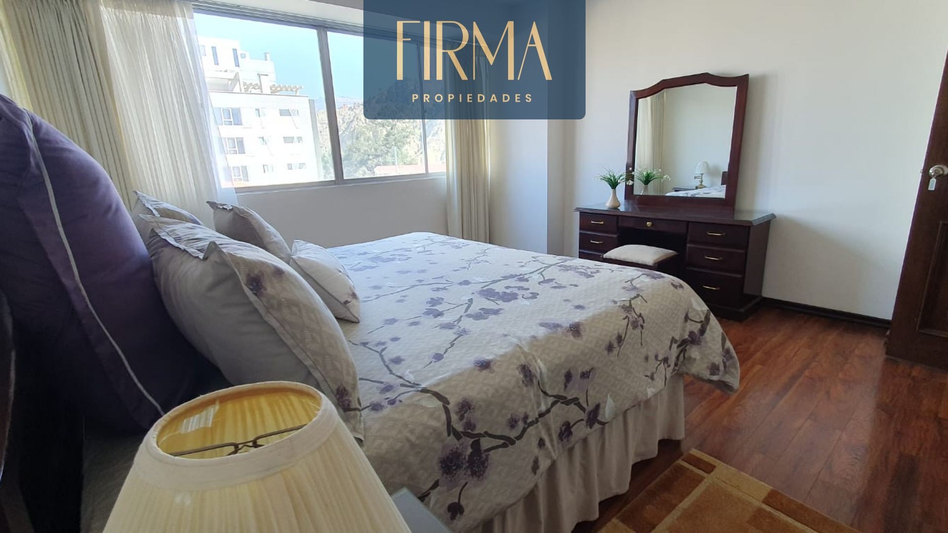 Departamento en AlquilerDEPARTAMENTO EN ALQUILER, CALACOTO 3 dormitorios 4 baños 1 parqueos Foto 5