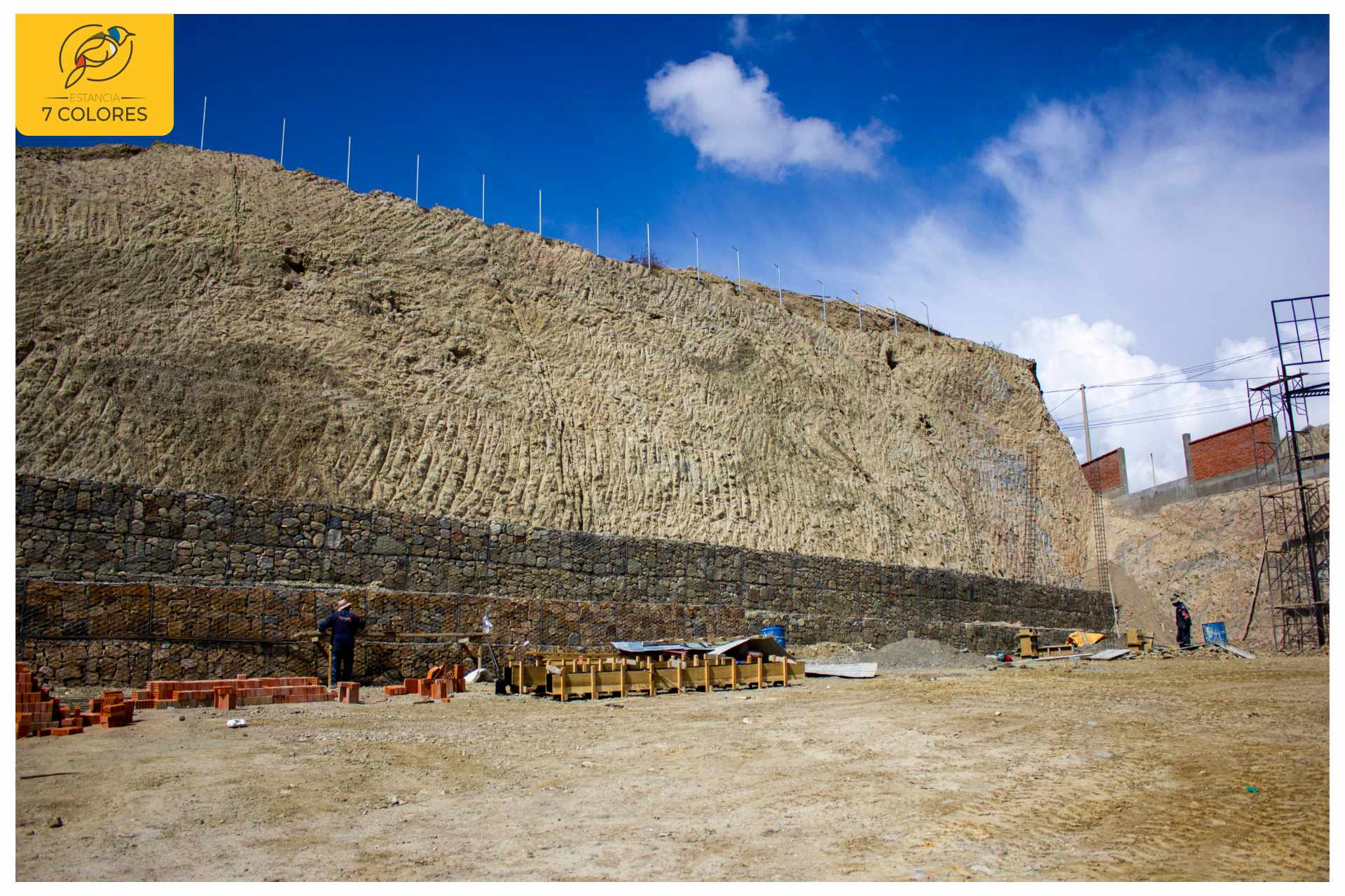 Terreno 7 COLORES - Carretera Mallasilla - El Alto Foto 3