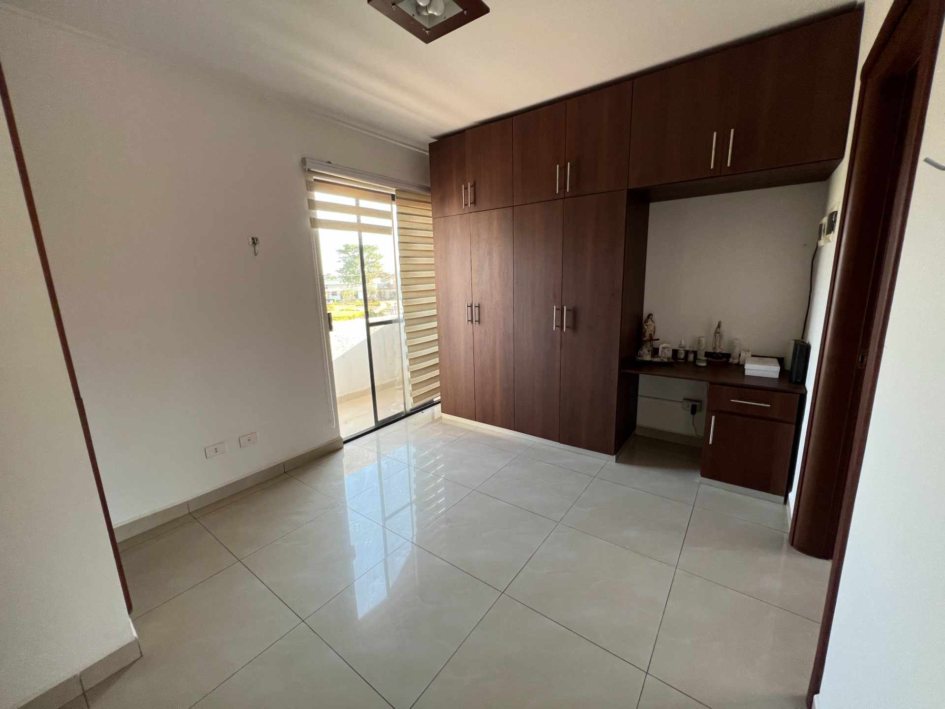 Casa en VentaUrb Villa Doria Pamphili 4 dormitorios 3 baños 2 parqueos Foto 3