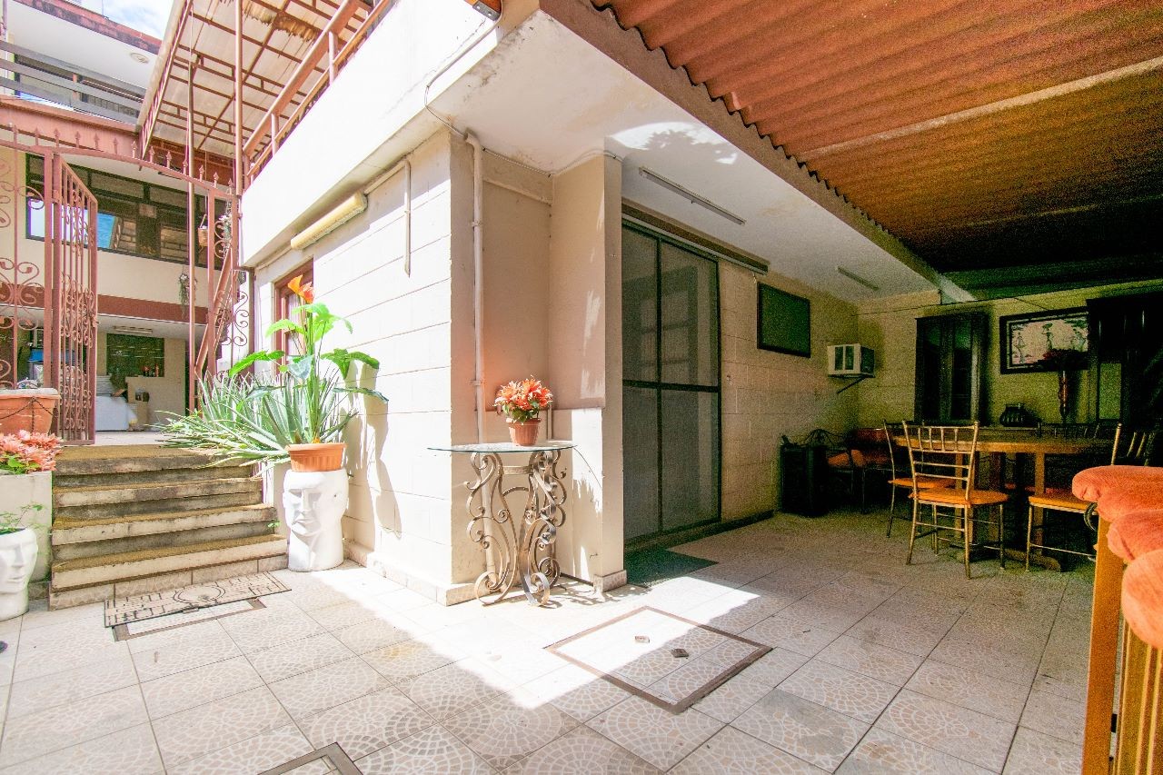 Oficina en AlquilerEquipetrol sobre 3er. anillo externo  5 dormitorios 5 baños 6 parqueos Foto 19