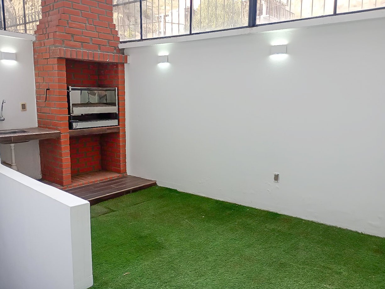 Casa <b>CASA DE 3 DORMITORIOS EN SUITE EN VENTA EN ACHUMANI BAJO</b> Foto 18