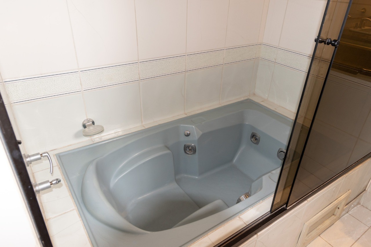 Departamento en VentaCONDOMINIO ARANJUEZ 
En pleno corazón empresarial Av. San Martín esquina calle I Este. 4 dormitorios 3 baños 2 parqueos Foto 20