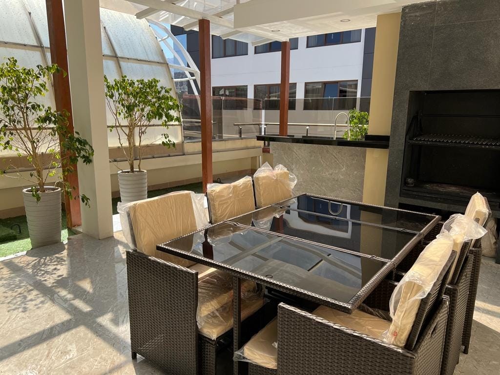 Departamento en Calacoto en La Paz 3 dormitorios 5 baños 1 parqueos Foto 1