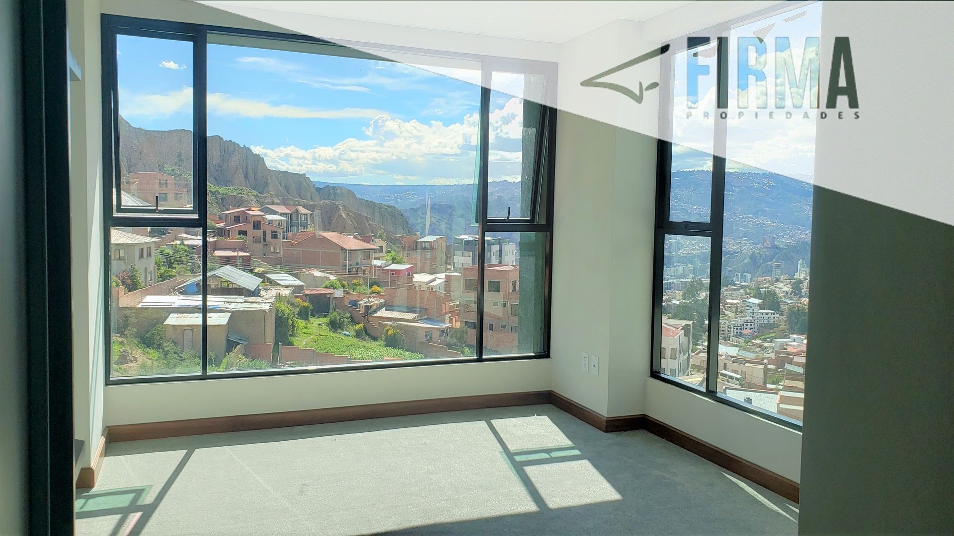 Departamento en El Pedregal en La Paz 3 dormitorios 5 baños 2 parqueos Foto 15