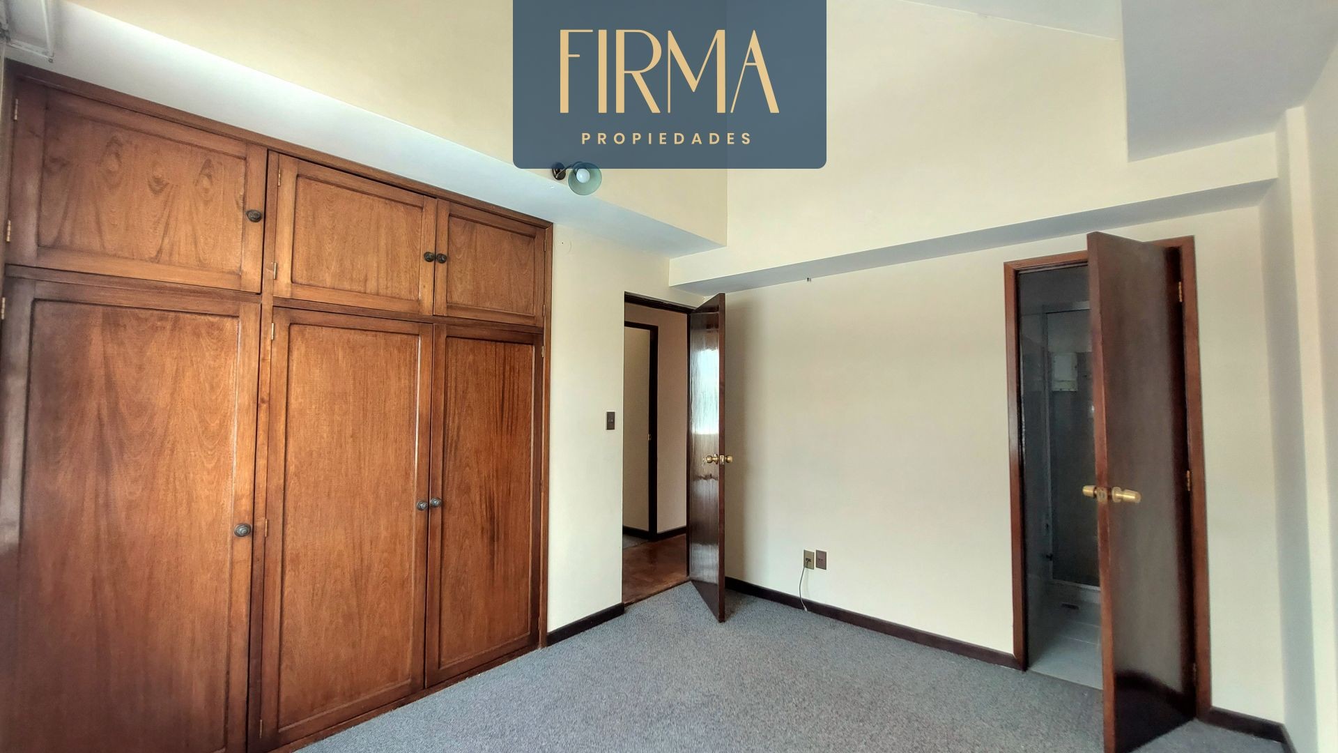 Departamento en Los Pinos en La Paz 3 dormitorios 2 baños 1 parqueos Foto 4