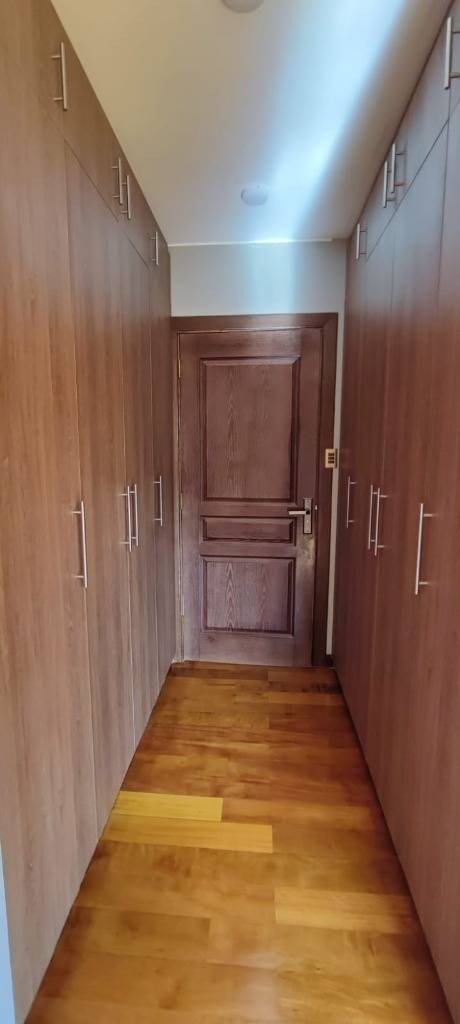 Departamento en Irpavi en La Paz 3 dormitorios 4 baños 1 parqueos Foto 6