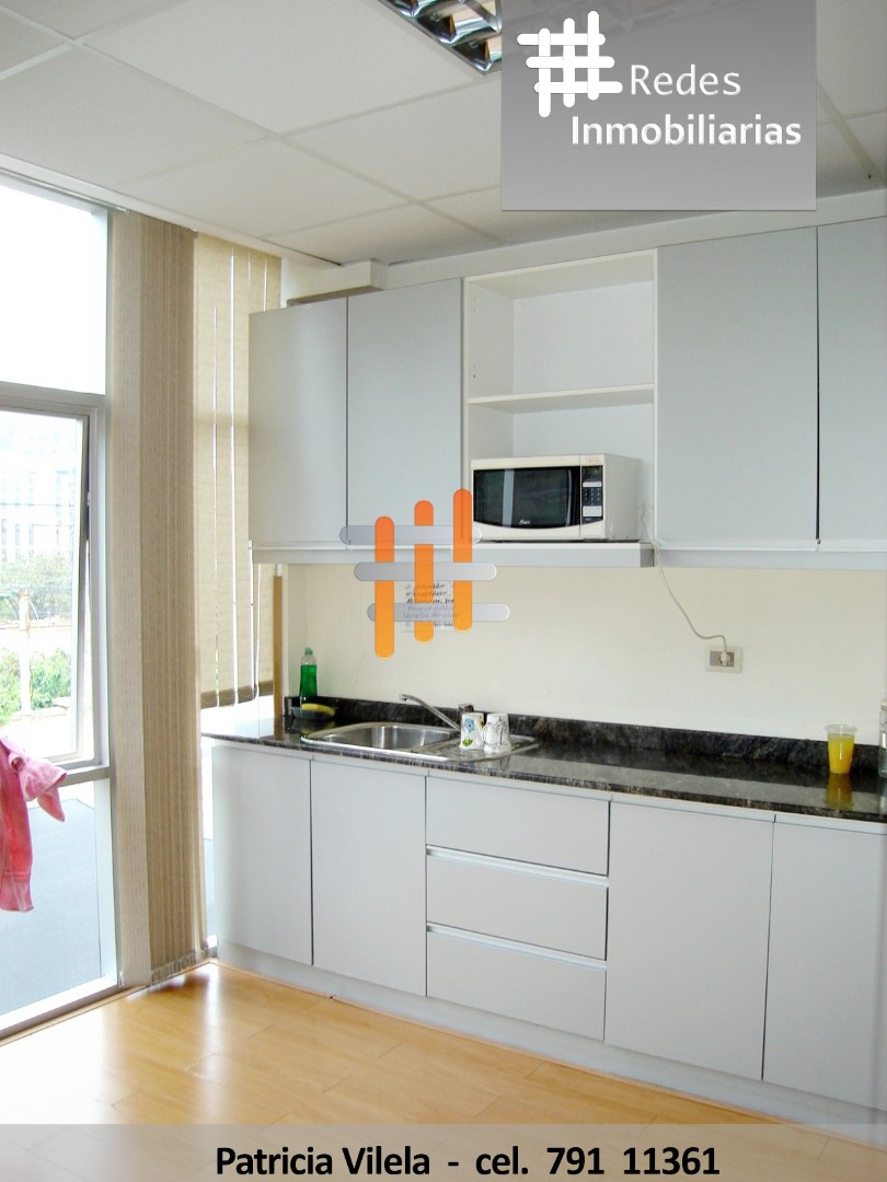 Oficina en Calacoto en La Paz 15 dormitorios 8 baños 10 parqueos Foto 7