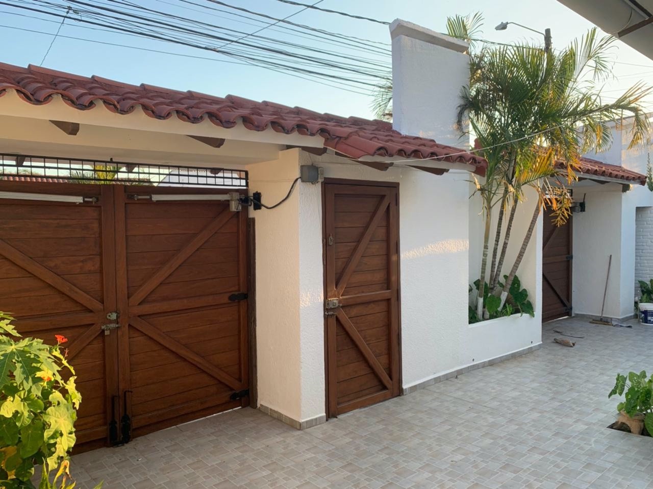 Casa en Entre 2do y 3er anillo Este en Santa Cruz de la Sierra 4 dormitorios 4 baños 3 parqueos Foto 20