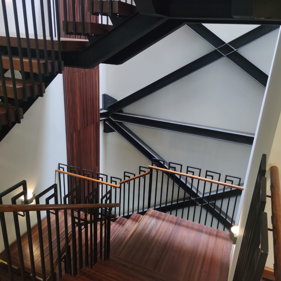 Oficina en AlquilerEQUIPETROL CALLE LOS LIRIOS ESQUINA FLAMBOYANOS 10 dormitorios 6 baños  Foto 11