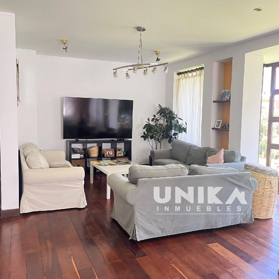Casa en Alquiler☀️🏡 LINDA Y SOLEADA CASA EN ALQUILER EN ACHUMANI 4 dormitorios 5 baños 3 parqueos Foto 4