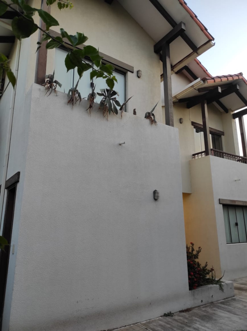 Casa en Entre 2do y 3er anillo Norte en Santa Cruz de la Sierra 3 dormitorios 3 baños 2 parqueos Foto 20