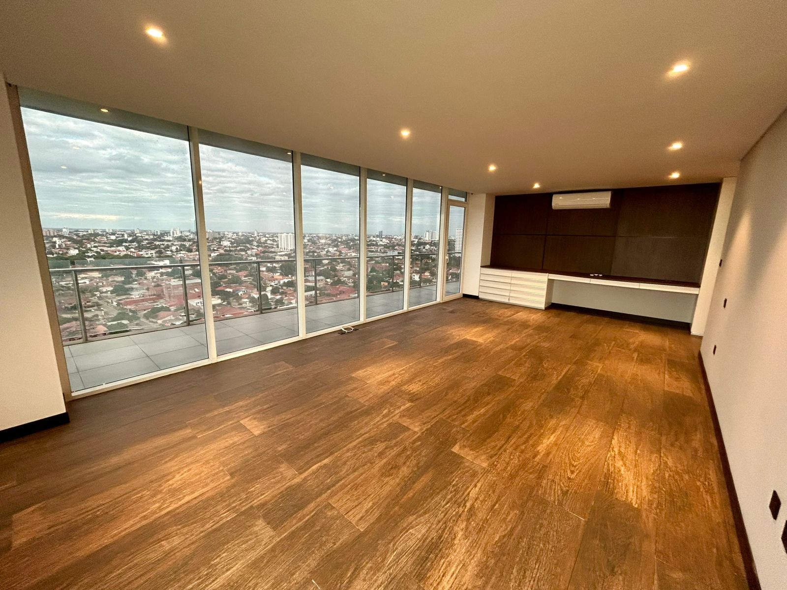En Venta a $us 900,000 Foto 11