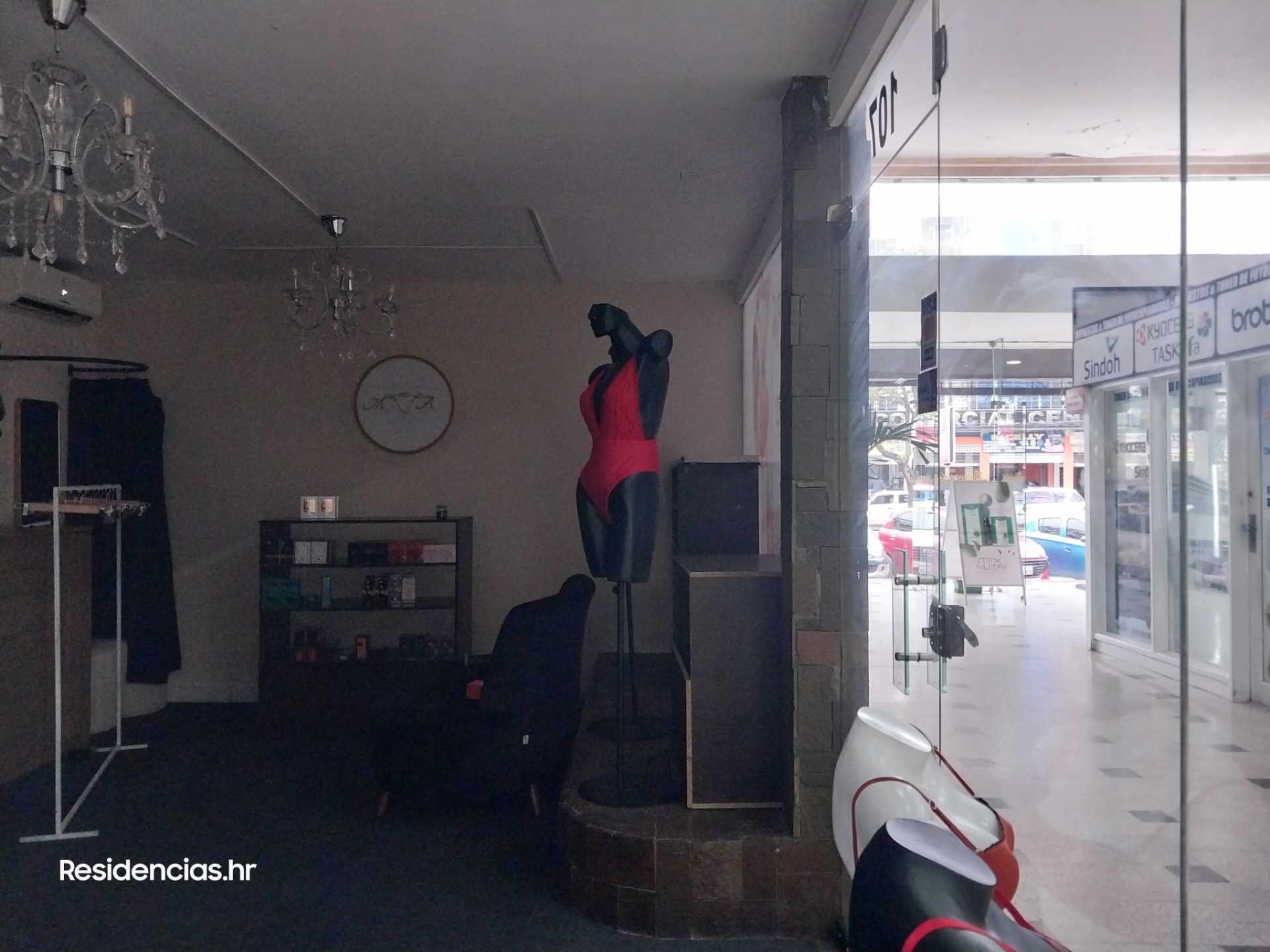 Local comercial en VentaVENDO LOCAL EN COMERCIAL CAÑOTO   1 baños  Foto 6