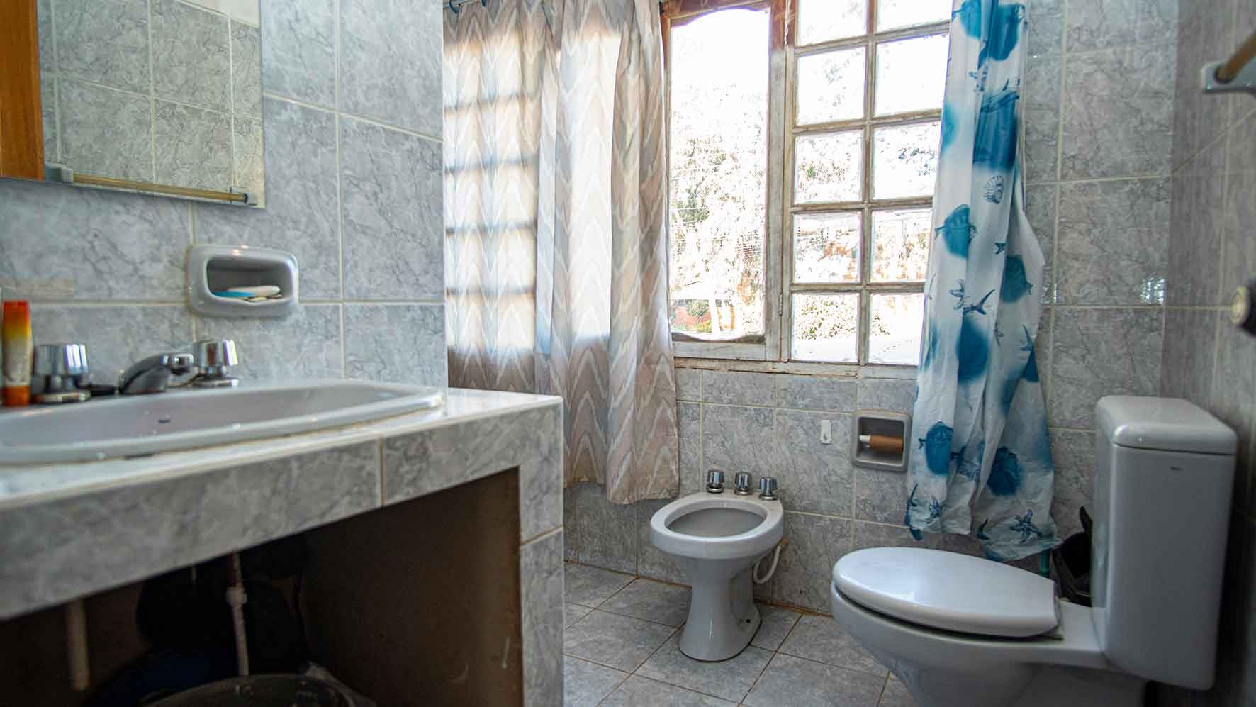 Casa en VentaCalle 20 de diciembre, Z. Valle Hermoso - Frente a la Facultad de Agronomía UMSS  3 dormitorios 2 baños 3 parqueos Foto 12