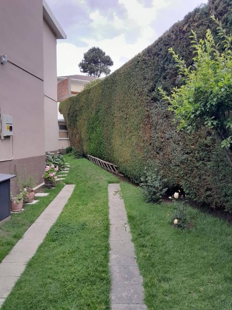 Casa en Alquiler
CASA IMPECABLE 
EN ALQUILER 3 dormitorios 2 baños 3 parqueos Foto 16