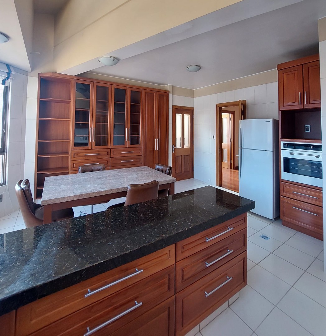 Departamento en AlquilerCALACOTO - ZONA SUR DE LA PAZ 3 dormitorios 3 baños 1 parqueos Foto 8