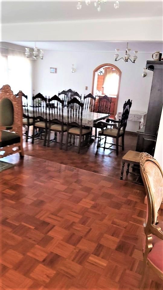 Casa en Irpavi en La Paz 5 dormitorios 6 baños 5 parqueos Foto 3