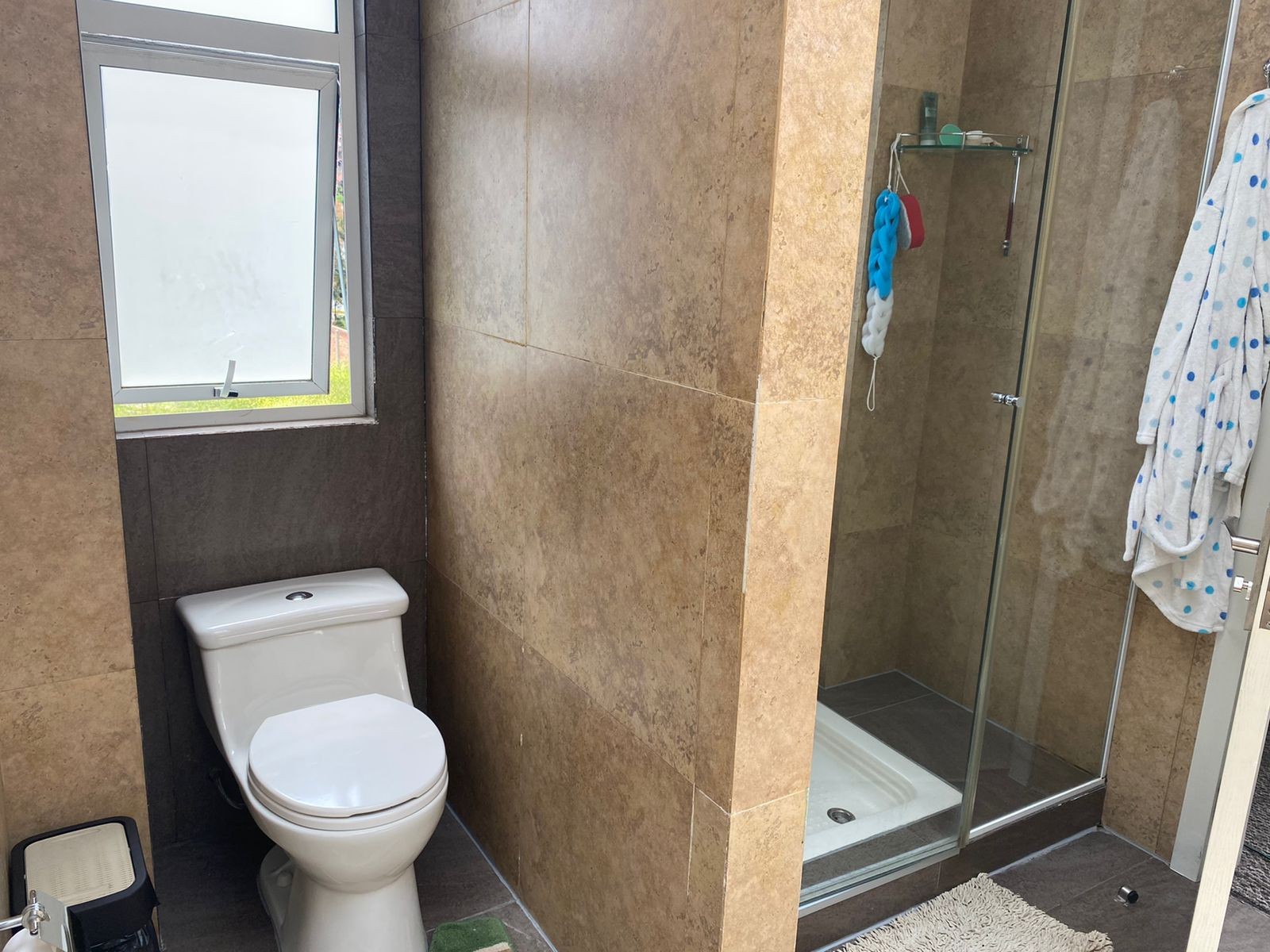 Casa en VentaBELLA CASA EN VENTA  4 dormitorios 3 baños 3 parqueos Foto 15