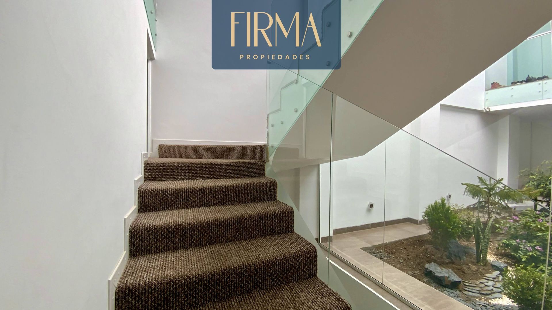 Casa en Achumani en La Paz 3 dormitorios 4 baños 3 parqueos Foto 22