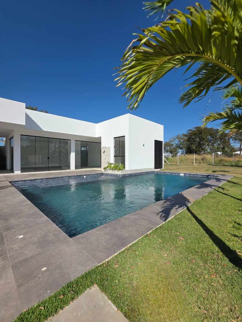 Casa PRE-VENTA
Zona Norte 
Condominio JORORI Norte
Km. 9 - Norte Verde Foto 6