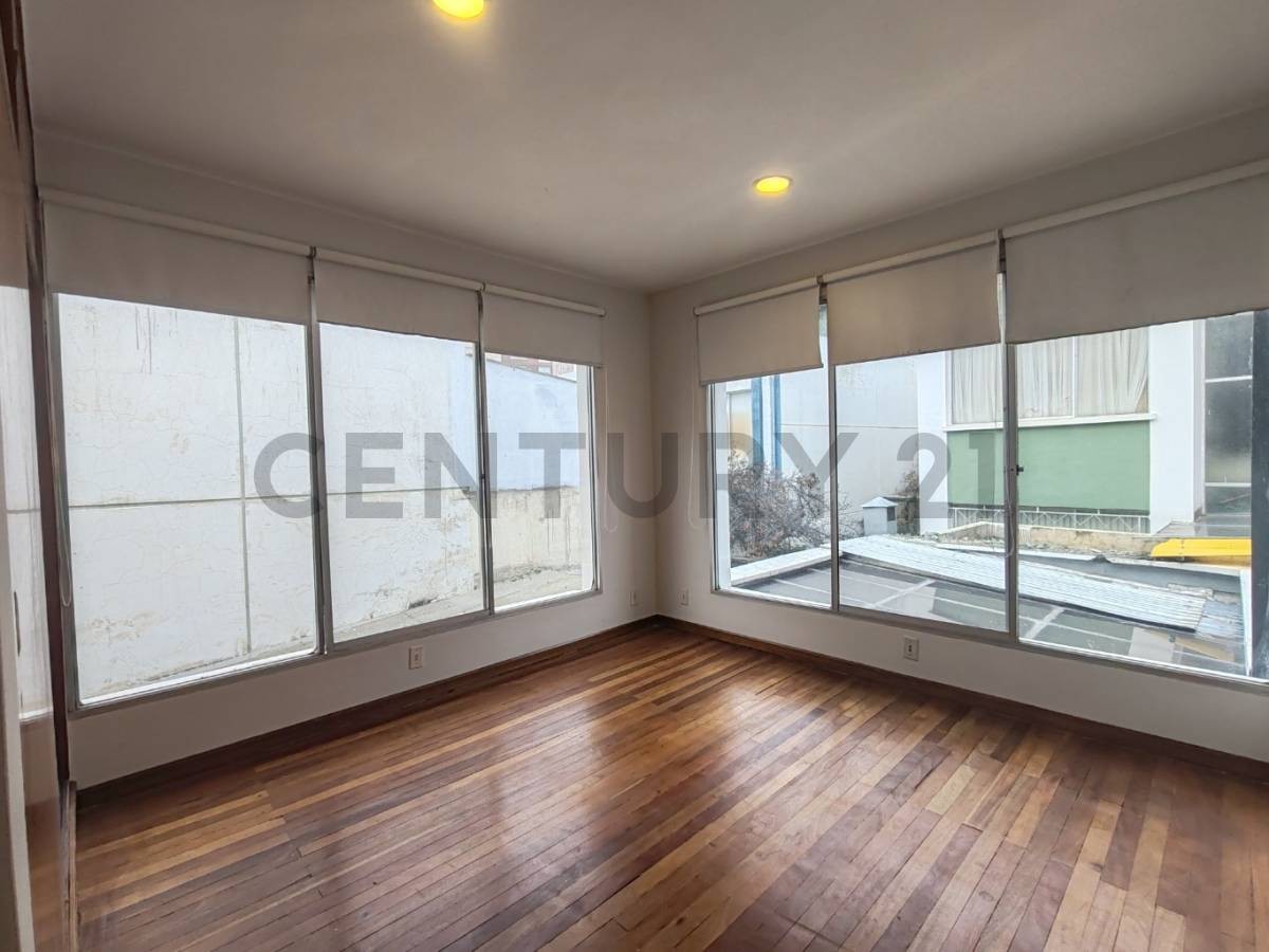En Alquiler a Bs 11,800 Foto 7