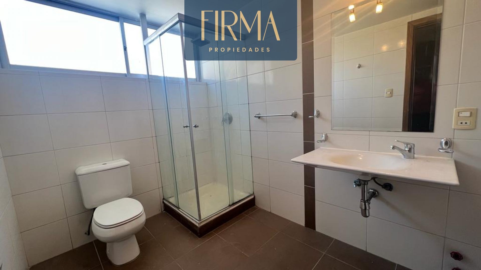 En Alquiler a $us 1,500 Foto 8