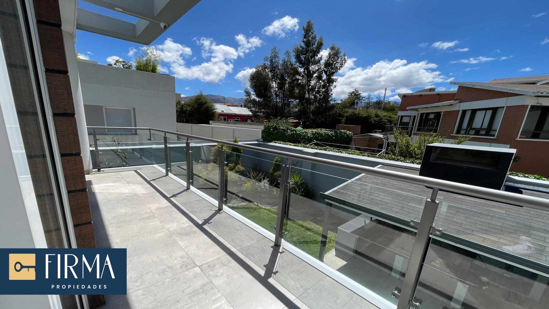 Casa en AlquilerCASA EN ALQUILER AMOBLADA Y EQUIPADA EN CALACOTO 4 dormitorios 5 baños 4 parqueos Foto 12