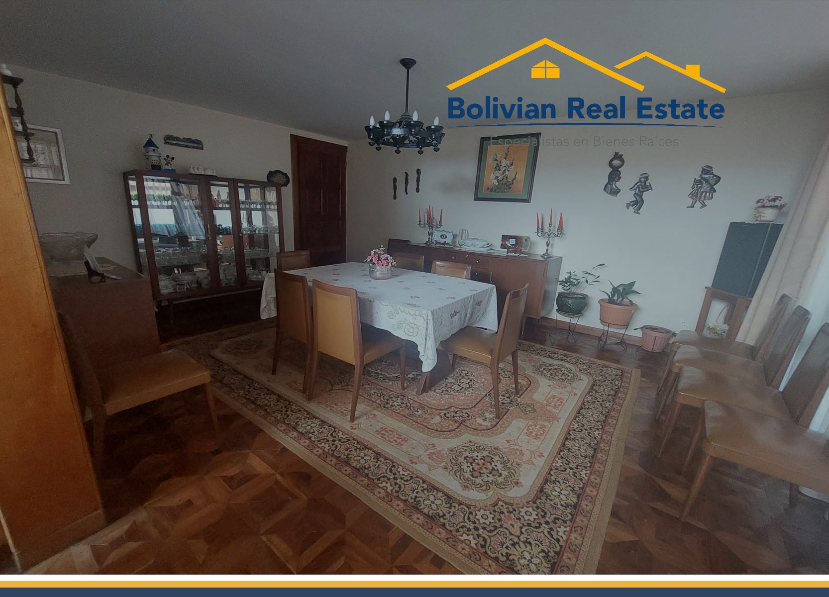 Casa en VentaACHUMANI BAJO CALLE 14, LINDA CASA EN VENTA 3 dormitorios 3 baños 2 parqueos Foto 10