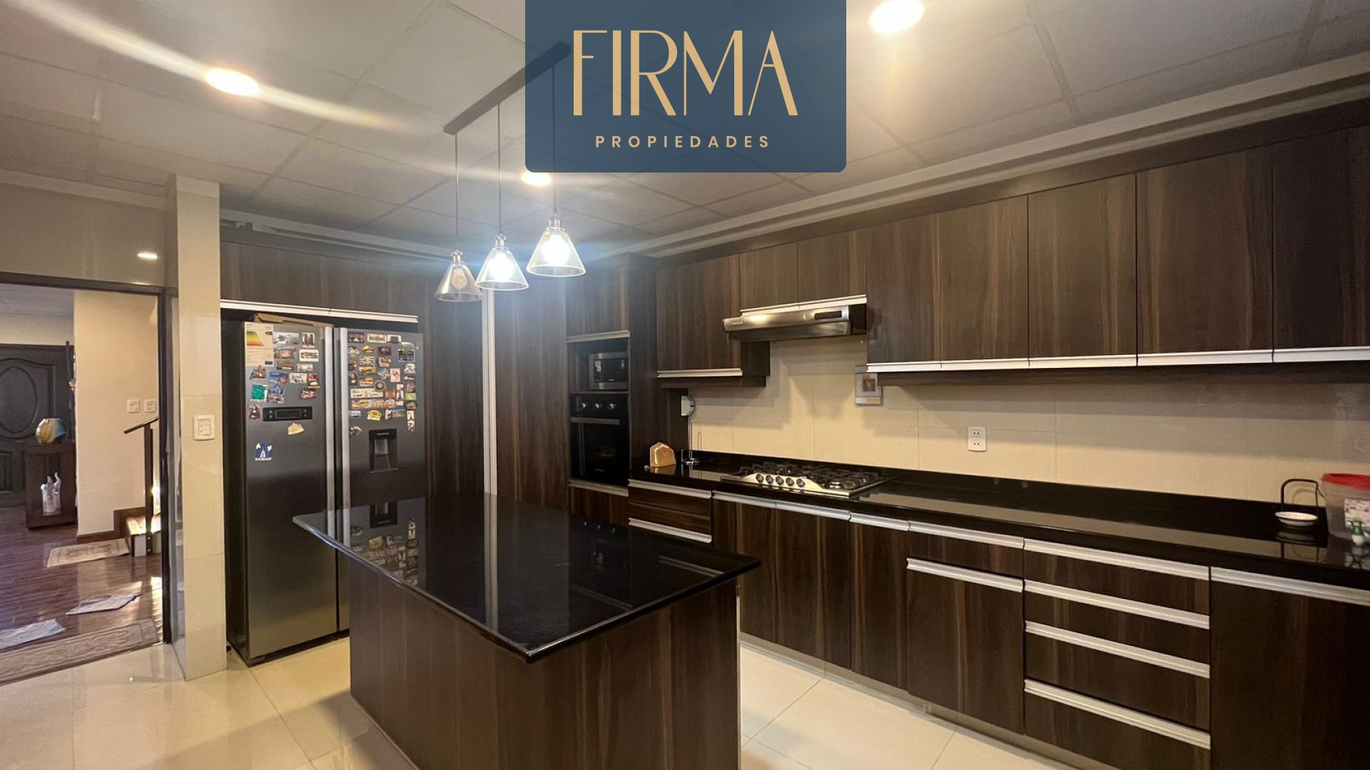 Casa en VentaCOMPRA ESTA CASA EN MALLASILLA 4 dormitorios 6 baños 2 parqueos Foto 18