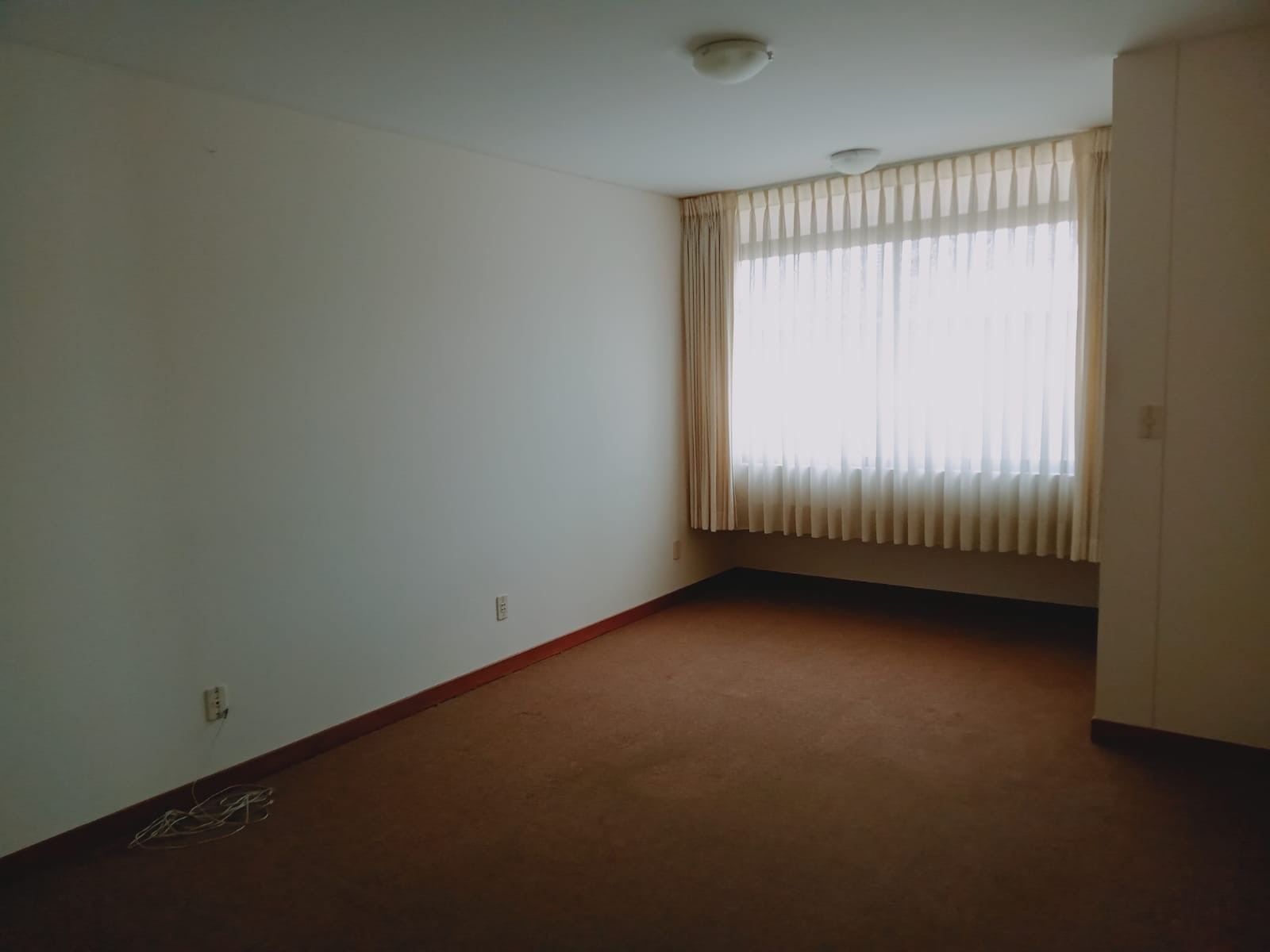 Departamento en AnticréticoANTICRETICO REGISTRABL, ELEGANTE DEPARTAMENTO EN ACHUMANI SECTOR ASILO 3 dormitorios 4 baños 2 parqueos Foto 13