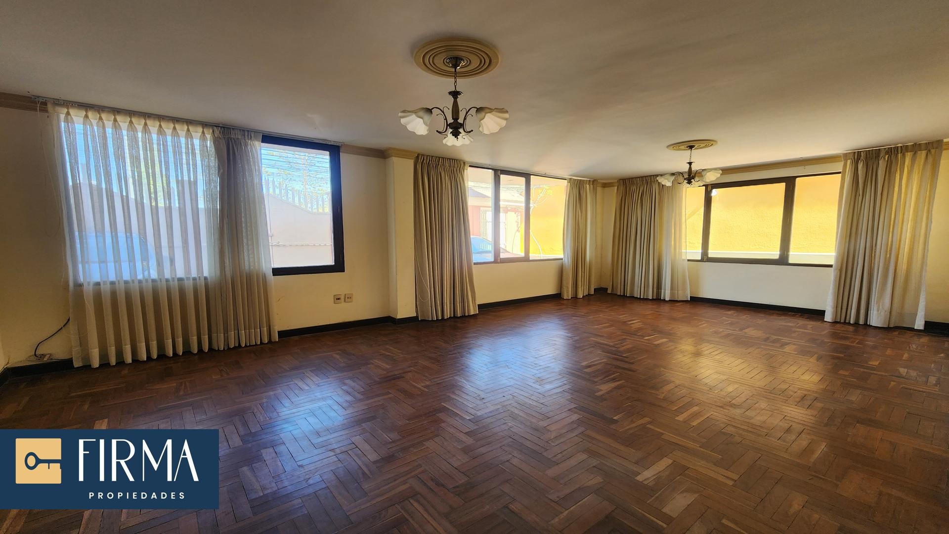 Departamento en VentaDEPARTAMENTO EN VENTA, ACHUMANI 3 dormitorios 2 baños  Foto 9